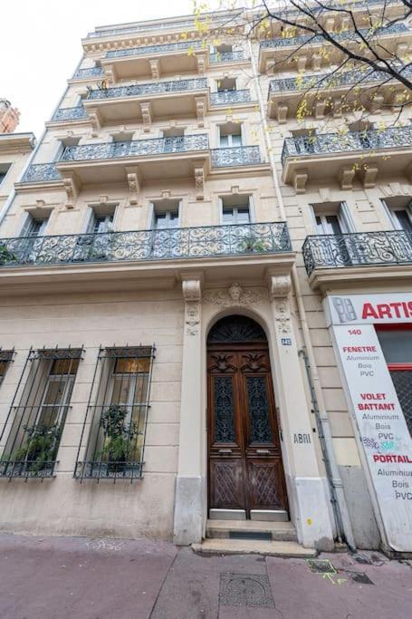 Anna-Maria : Grand Appartement 10 Personnes+Parking Prive -Actif+ Location- Marseille Extérieur photo